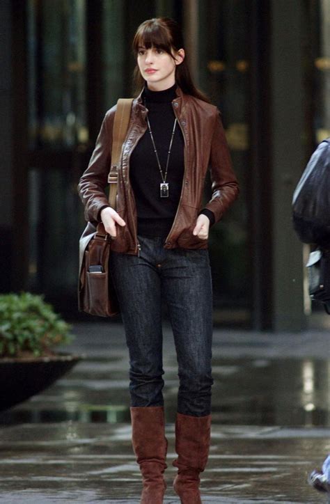 look anne hathaway nel diavolo veste prada|Il diavolo veste Prada: Anne Hathaway svela il suo .